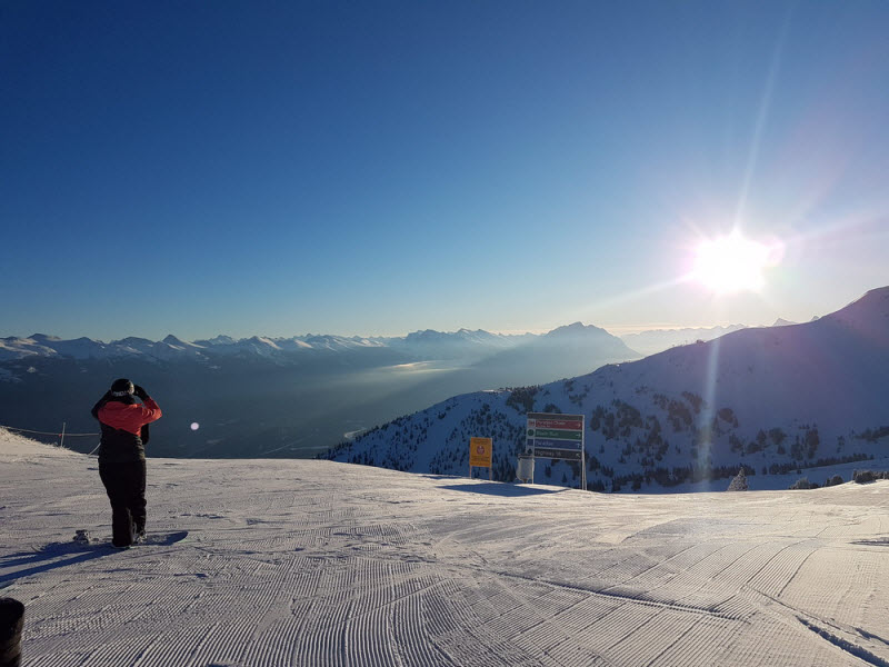 Тем временем в Канаде...