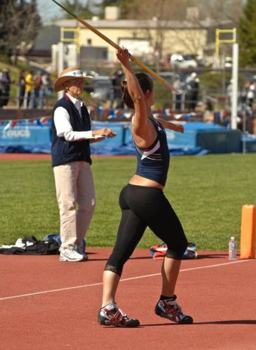 Стройные девушки в лосинах (50 фото)