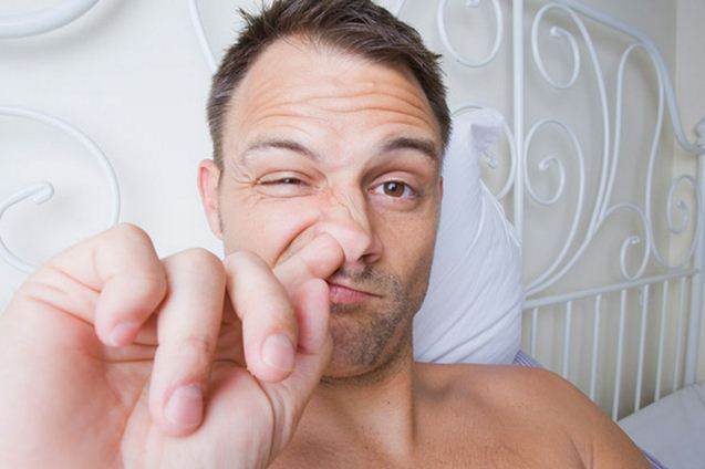 25 отвратительных действий, которые мы совершаем, пока никто не видит 25 отвратительных действий, которые мы совершаем, пока никто не видит