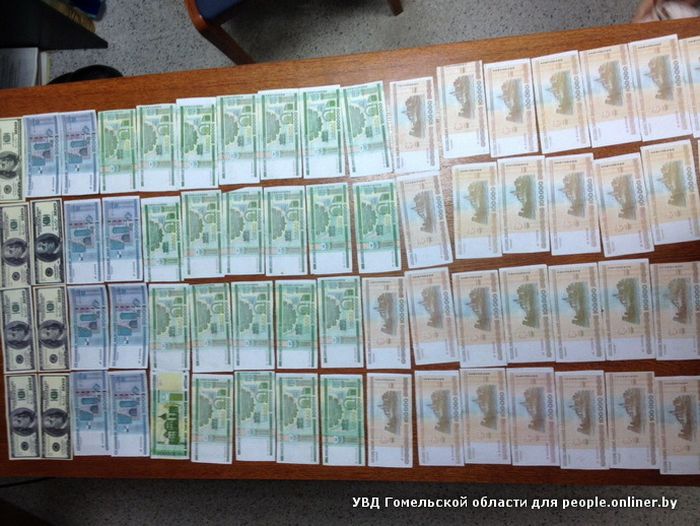 В Белоруссии учительница случайно рассчиталась купюрой, напечатанной на принтере