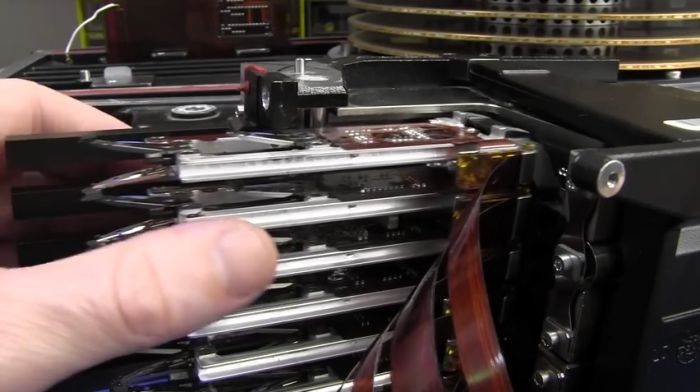 Старый 36-килограммовый жесткий диск особо большого объема