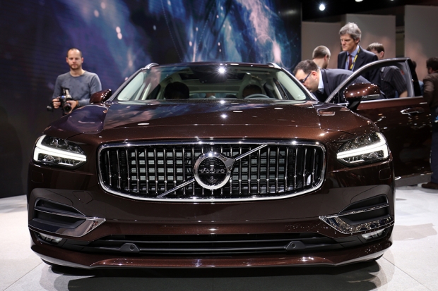 Курс руля: новинки Женевского автосалона