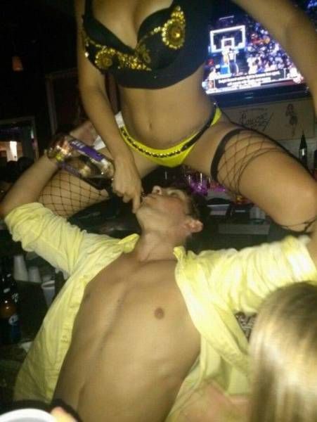 Забавные девушки