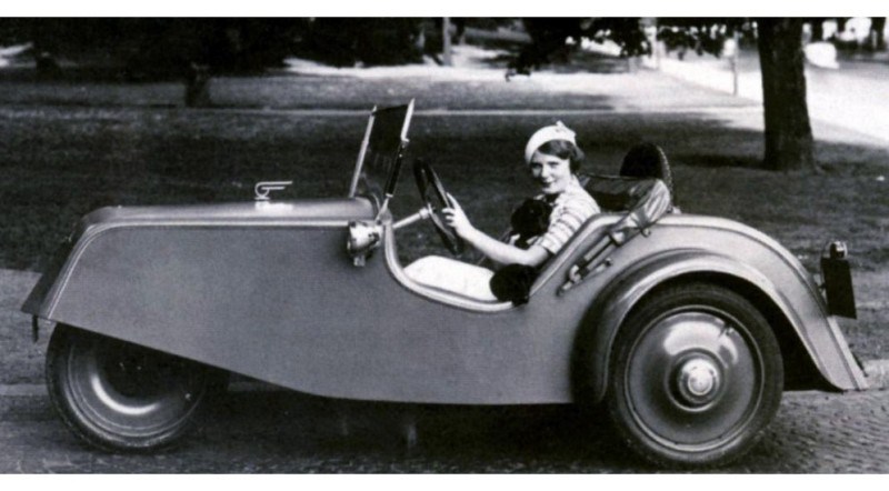 Cимпсономания: пять жутких автомобилей, которые мог придумать только Гомер Симпсон