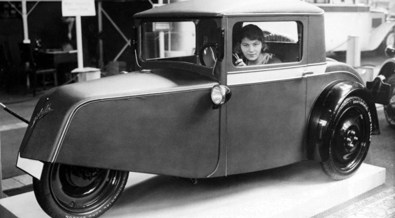 Cимпсономания: пять жутких автомобилей, которые мог придумать только Гомер Симпсон