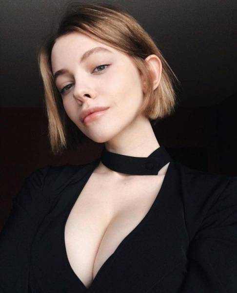 Девушки, которым непросто смотреть в глаза