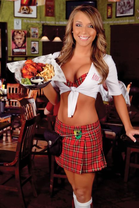 Сексуальные официантки