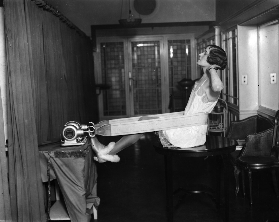 Особенности женского фитнеса столетней давности