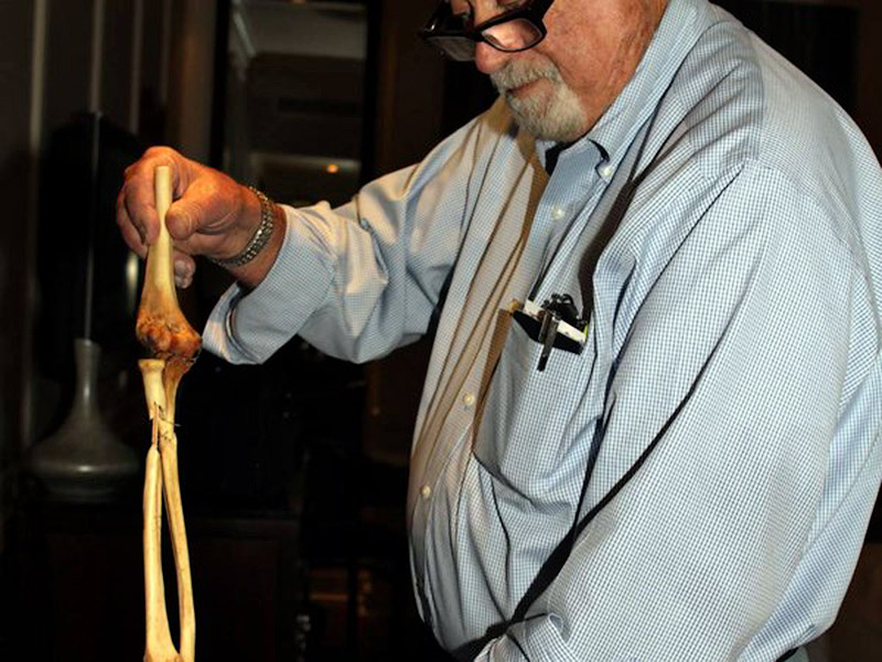 Американский врач вернул вьетнамцу его ампутированную полвека назад руку