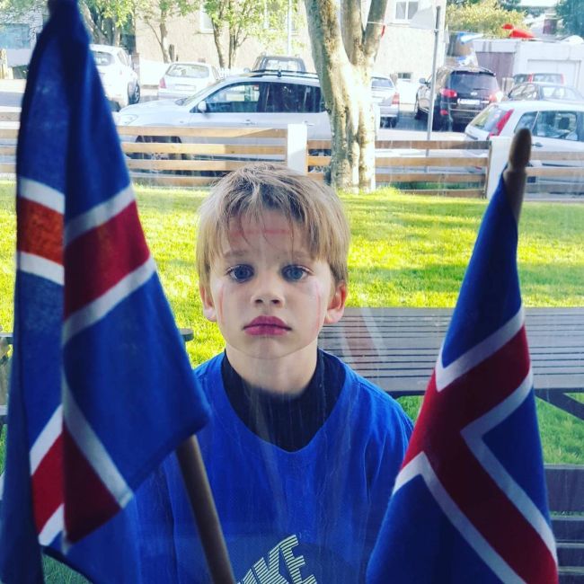 Сборная Исландии проиграла Франции со счетом 5:2