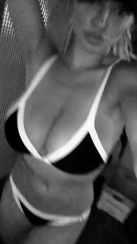 Забавные девушки