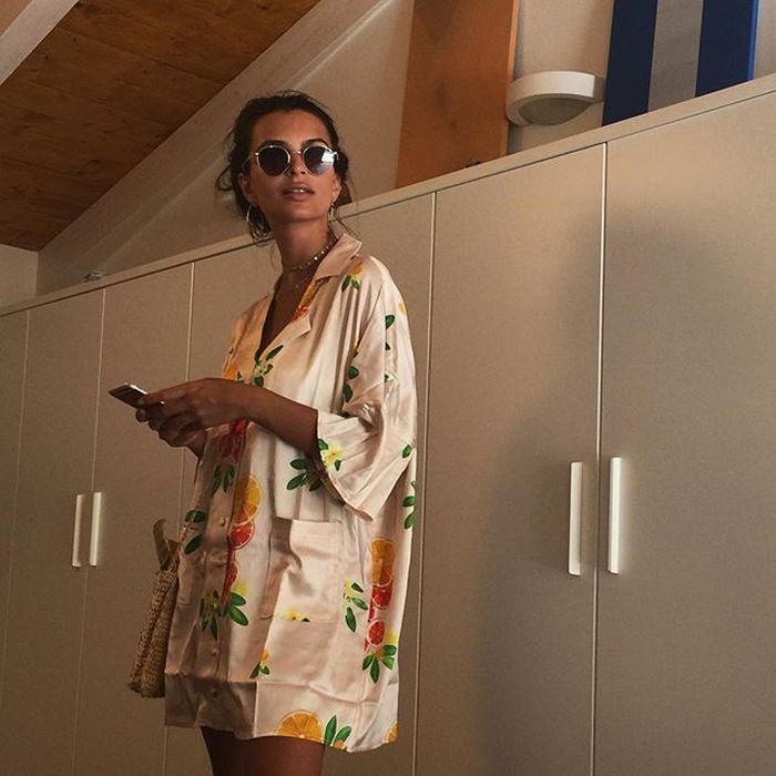 Эмили Ратаковски испытывает проблемы из-за излишней сексуальности