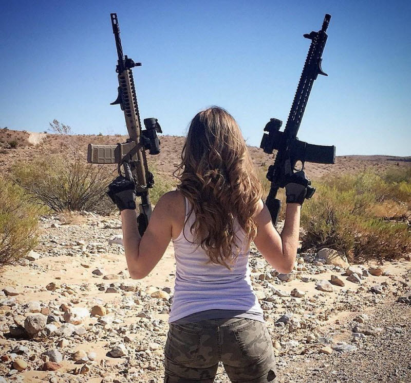 Вооруженные красотки