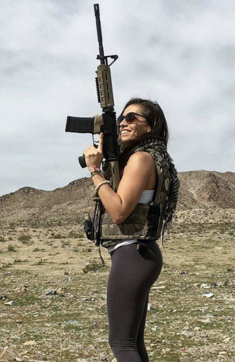 Вооруженные красотки