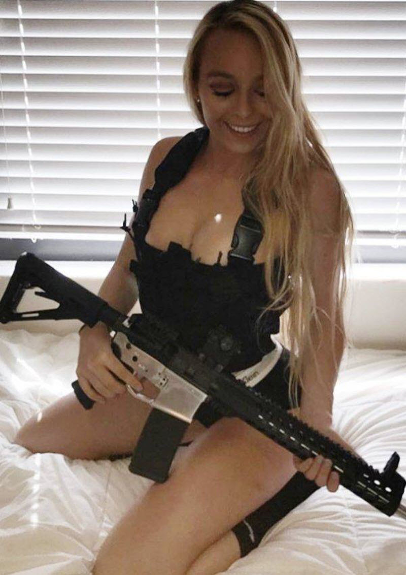 Вооруженные красотки