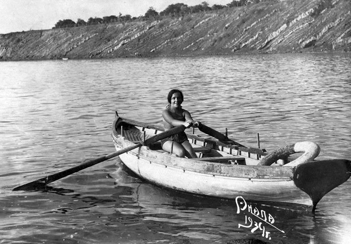 Девушки Советского времени