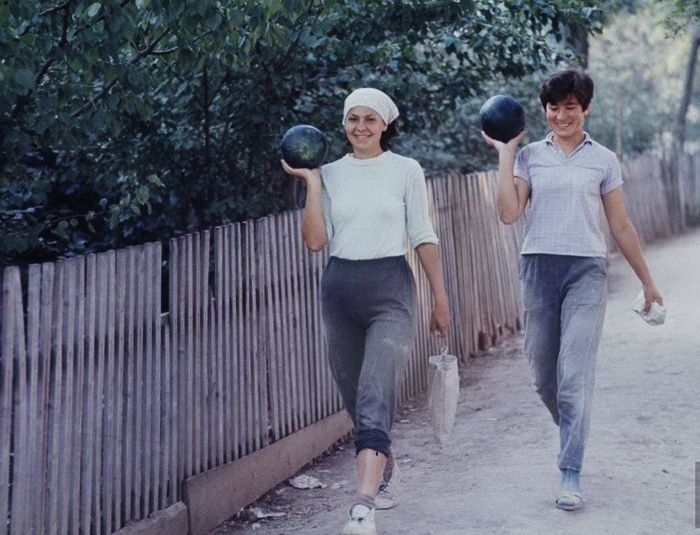 Девушки Советского времени