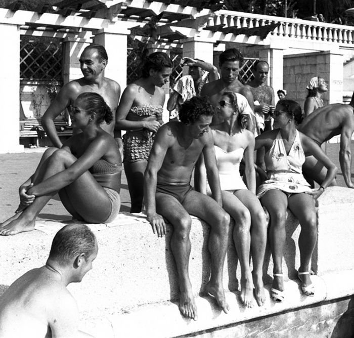 Девушки Советского времени