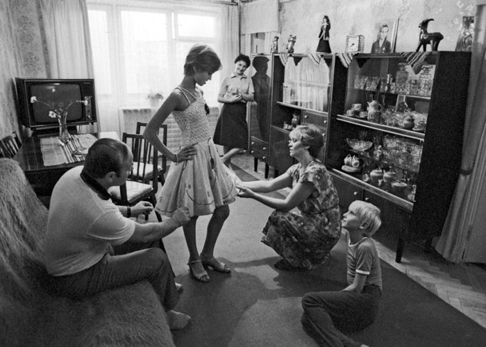 Девушки Советского времени