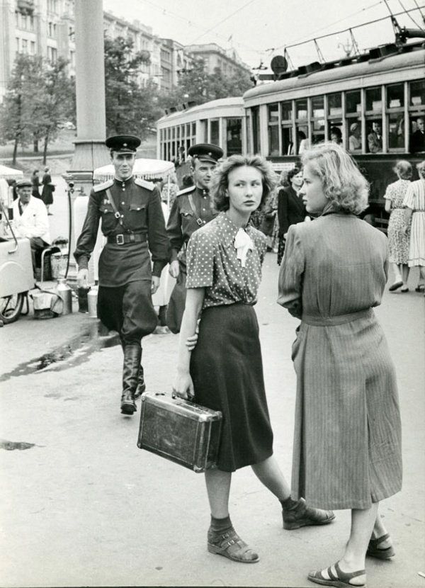 Девушки Советского времени