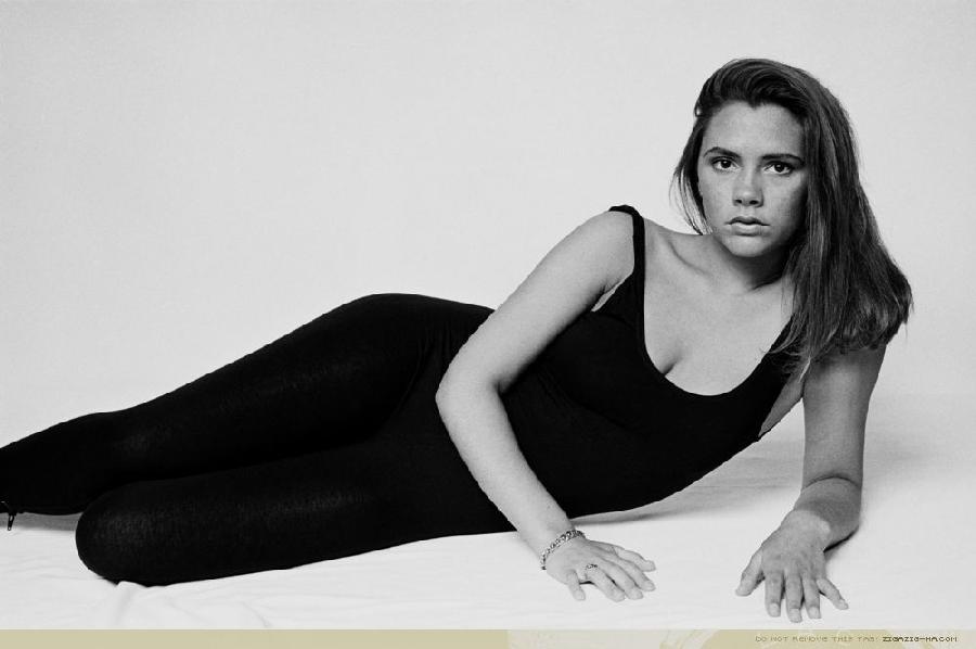 18-летняя Виктория Бекхэм (31 фото)