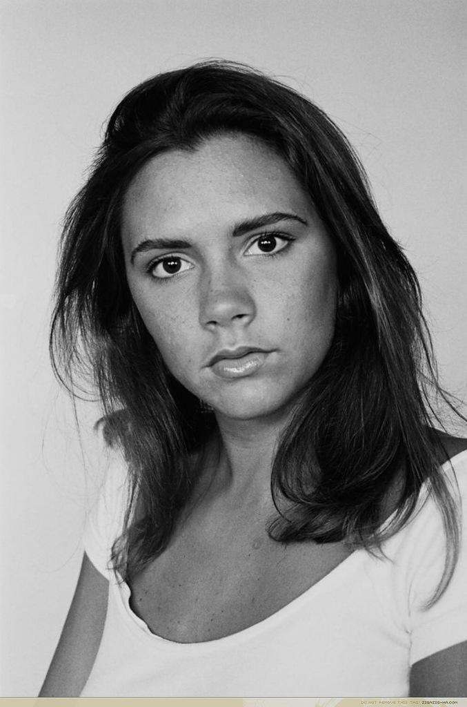 18-летняя Виктория Бекхэм (31 фото)