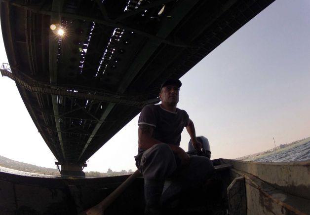 Бизнесмен спас 25 самоубийц за 15 лет (4 фото)