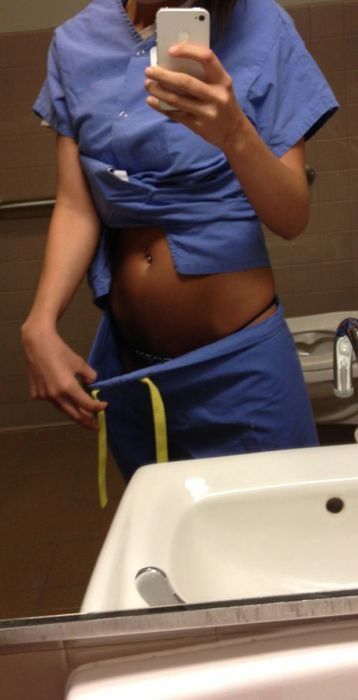 Девушки на работе