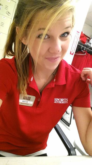 Девушки на работе