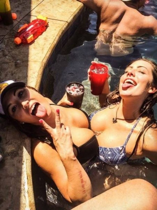 Пикантные фото с девушками