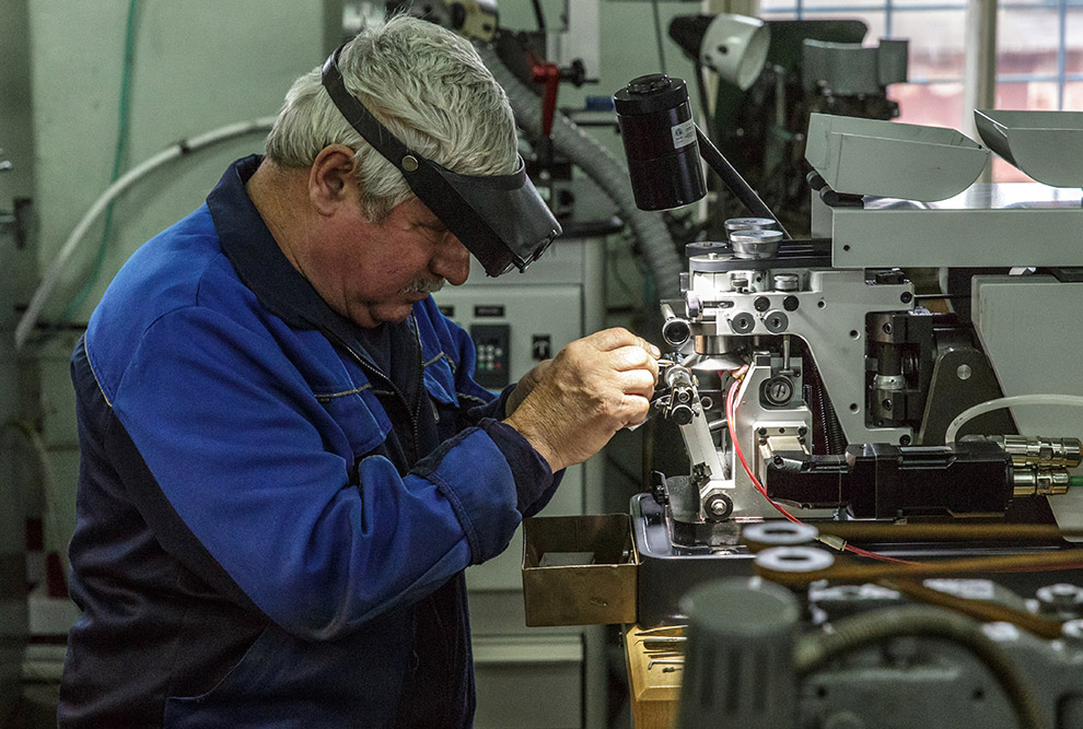 Как делают часы в России