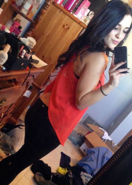 Девушки, которые живут в бардаке