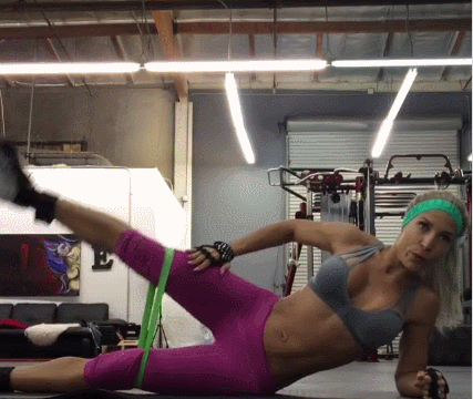 Девушки в тренажерном зале