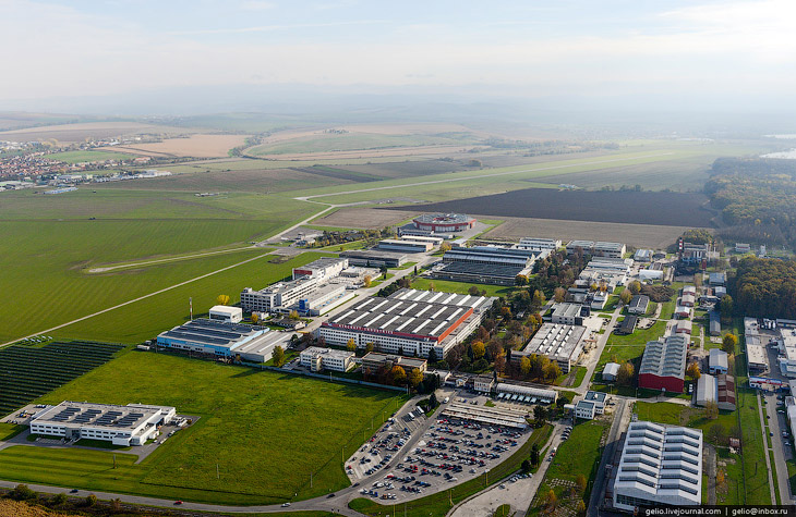 Как делают самолет Л-410 в Чехии