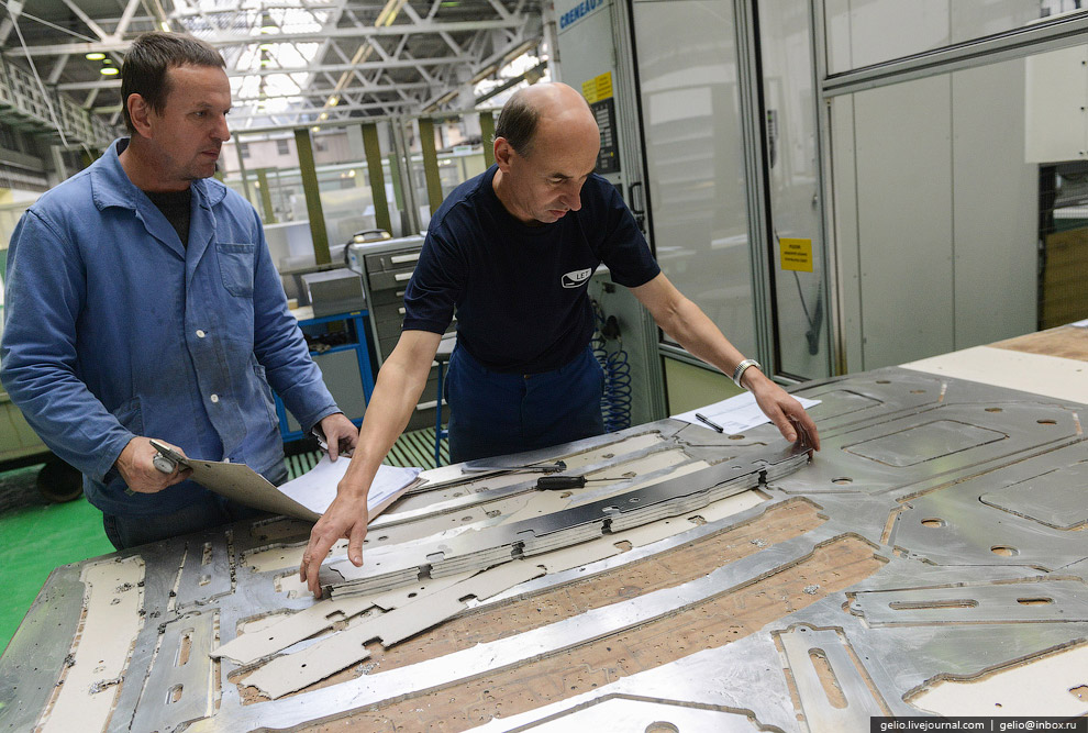 Как делают самолет Л-410 в Чехии