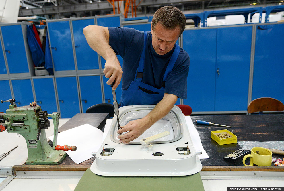 Как делают самолет Л-410 в Чехии