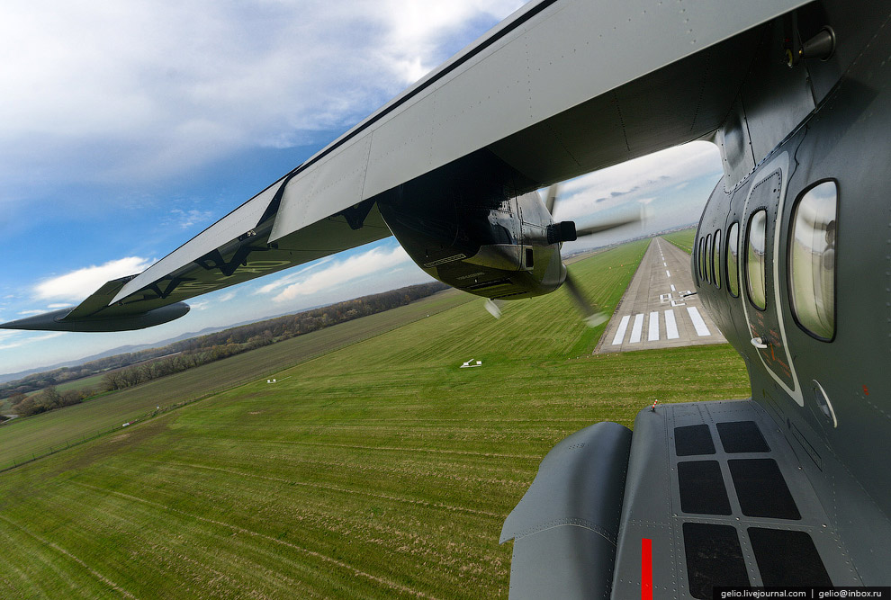 Как делают самолет Л-410 в Чехии