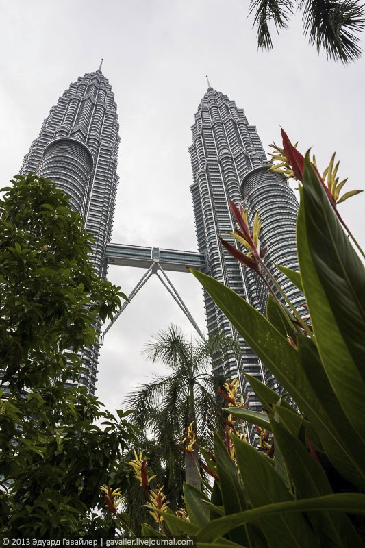 Самые высокие в мире башни-близнецы