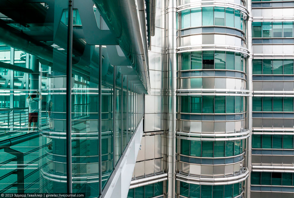 Самые высокие в мире башни-близнецы