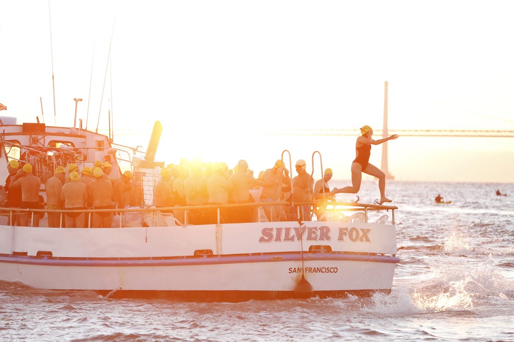 Новогодние заплывы в разных уголках мира