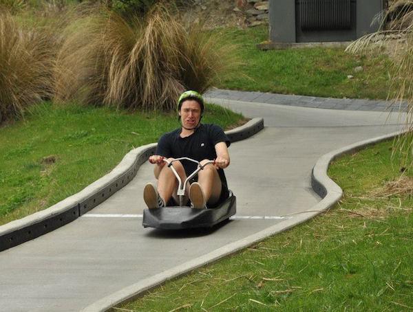 Ну у тебя и рожа ...