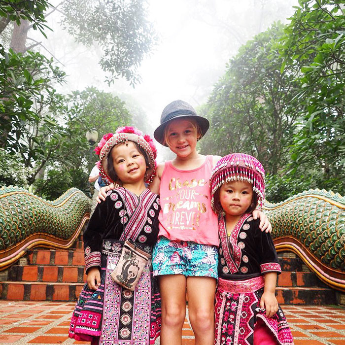 Австралийка потратила все сбережения на кругосветное путешествие с дочерью