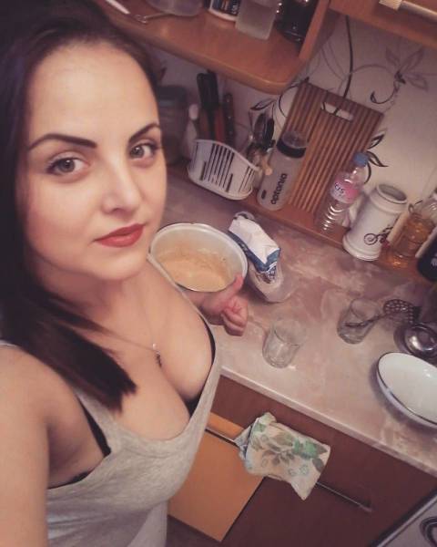 Прелестные девушки фотографируются