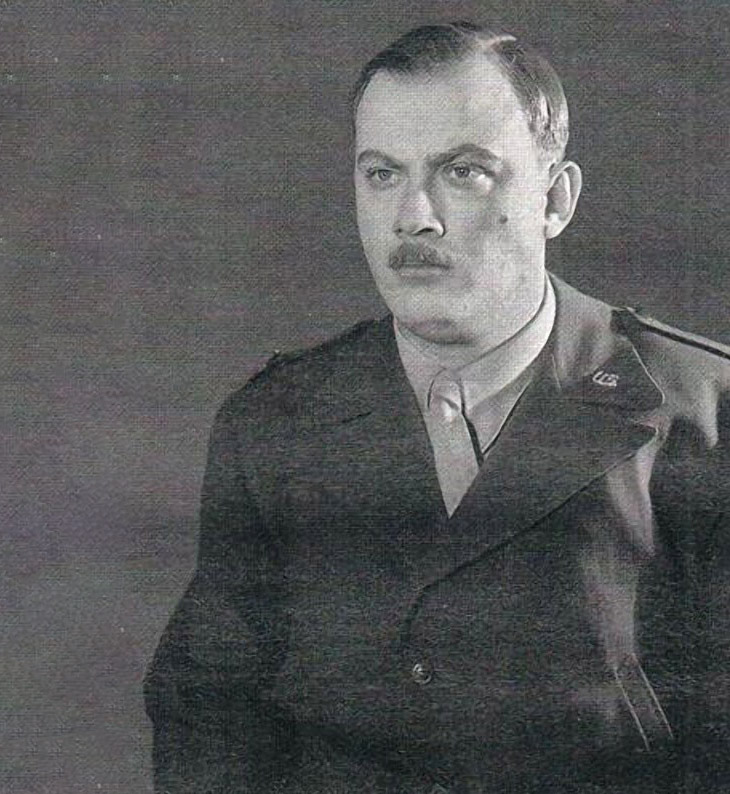 Подробно о знаменитом трио героев советских комедий Подробно о знаменитом трио героев советских комедий