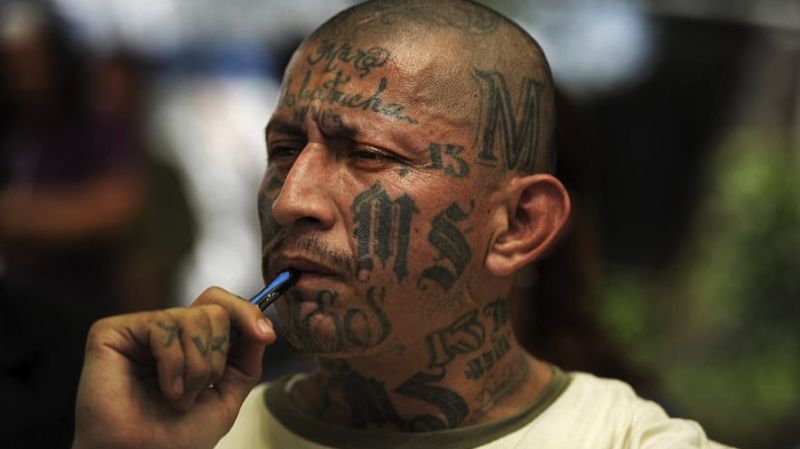 Кодекс и ритуалы самой страшной банды в Америке - 'Мара Сальватруча'