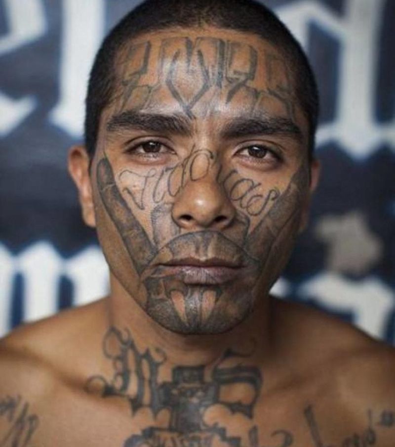 Кодекс и ритуалы самой страшной банды в Америке - 'Мара Сальватруча'