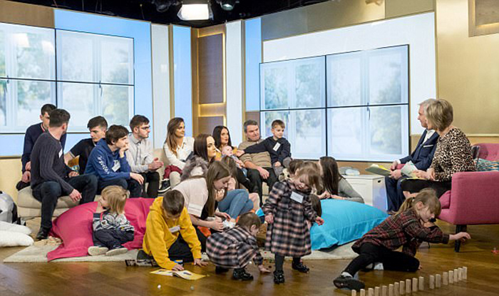 Как живет семья, в которой уже 20 детей Как живет семья, в которой уже 20 детей