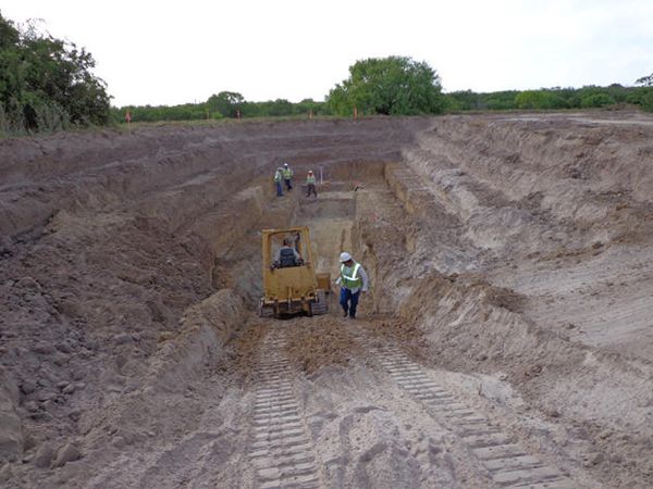 Землянка на случай апокалипсиса (33 фото)