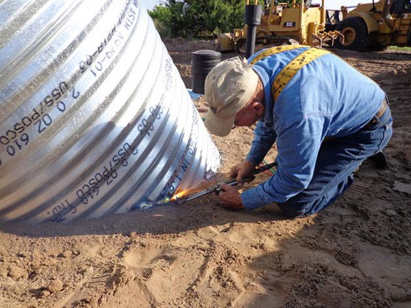 Землянка на случай апокалипсиса (33 фото)