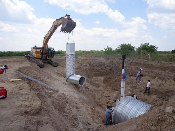 Землянка на случай апокалипсиса (33 фото)